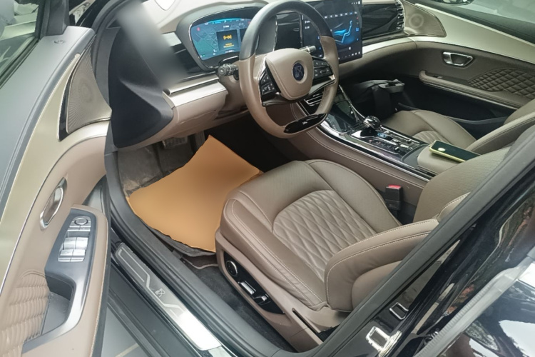 BYD Han 2024 car image #16