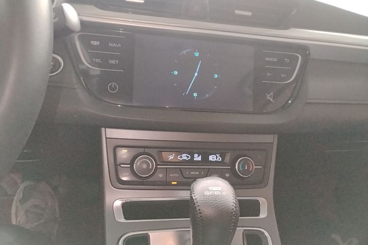 GEELY Emgrand 2019 #13 GEELY Emgrand 2019 car image #13