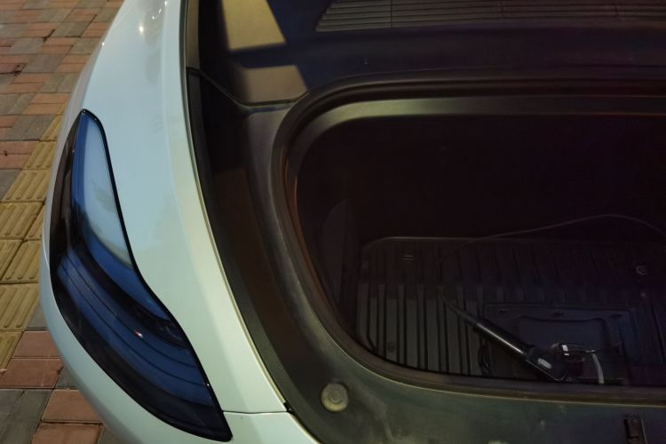 Tesla Model Y 2022 #26 Tesla Model Y 2022 car image #26