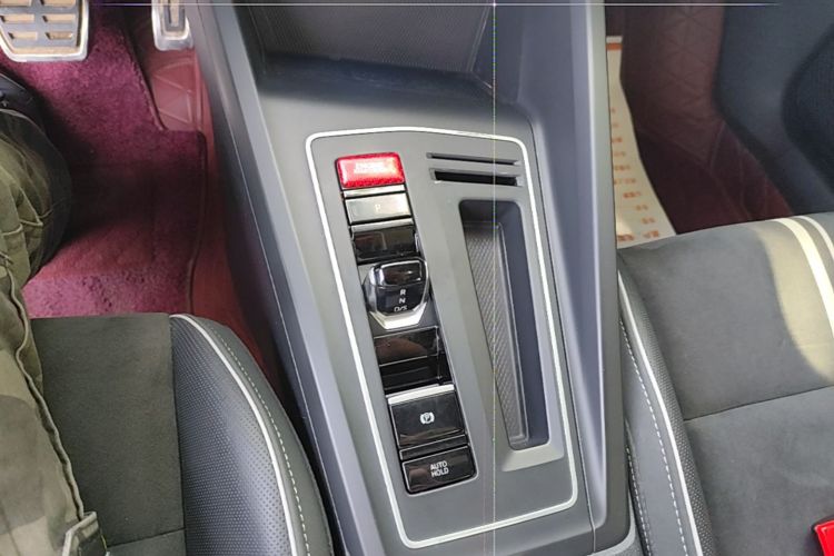 Volkswagen Golf 2021 immagine di auto #14