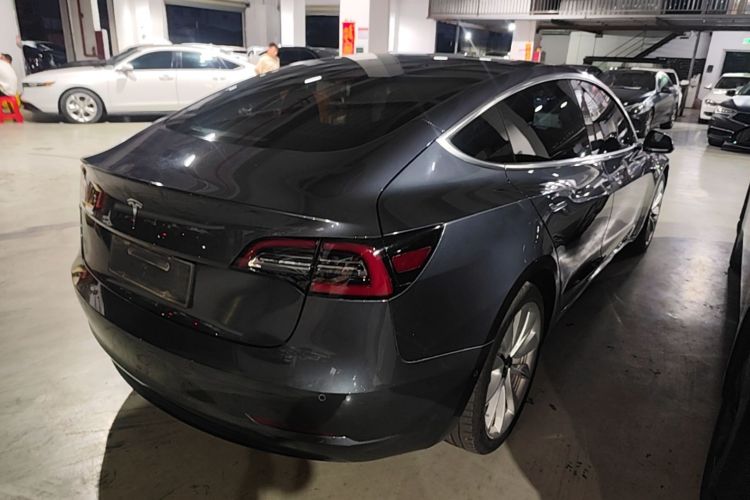 Tesla Model 3 2020 immagine di auto #5