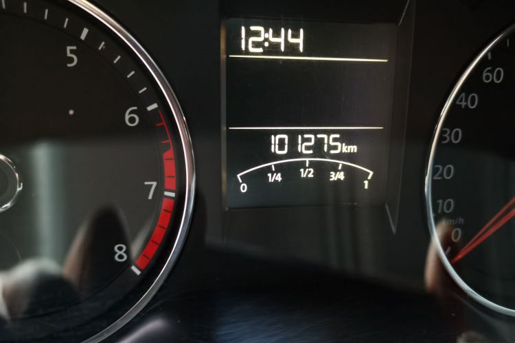 Volkswagen Polo 2016 car image #8