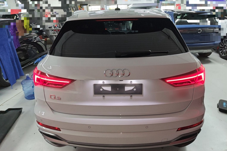 Audi Q3 2020 #4 Audi Q3 2020 car image #4
