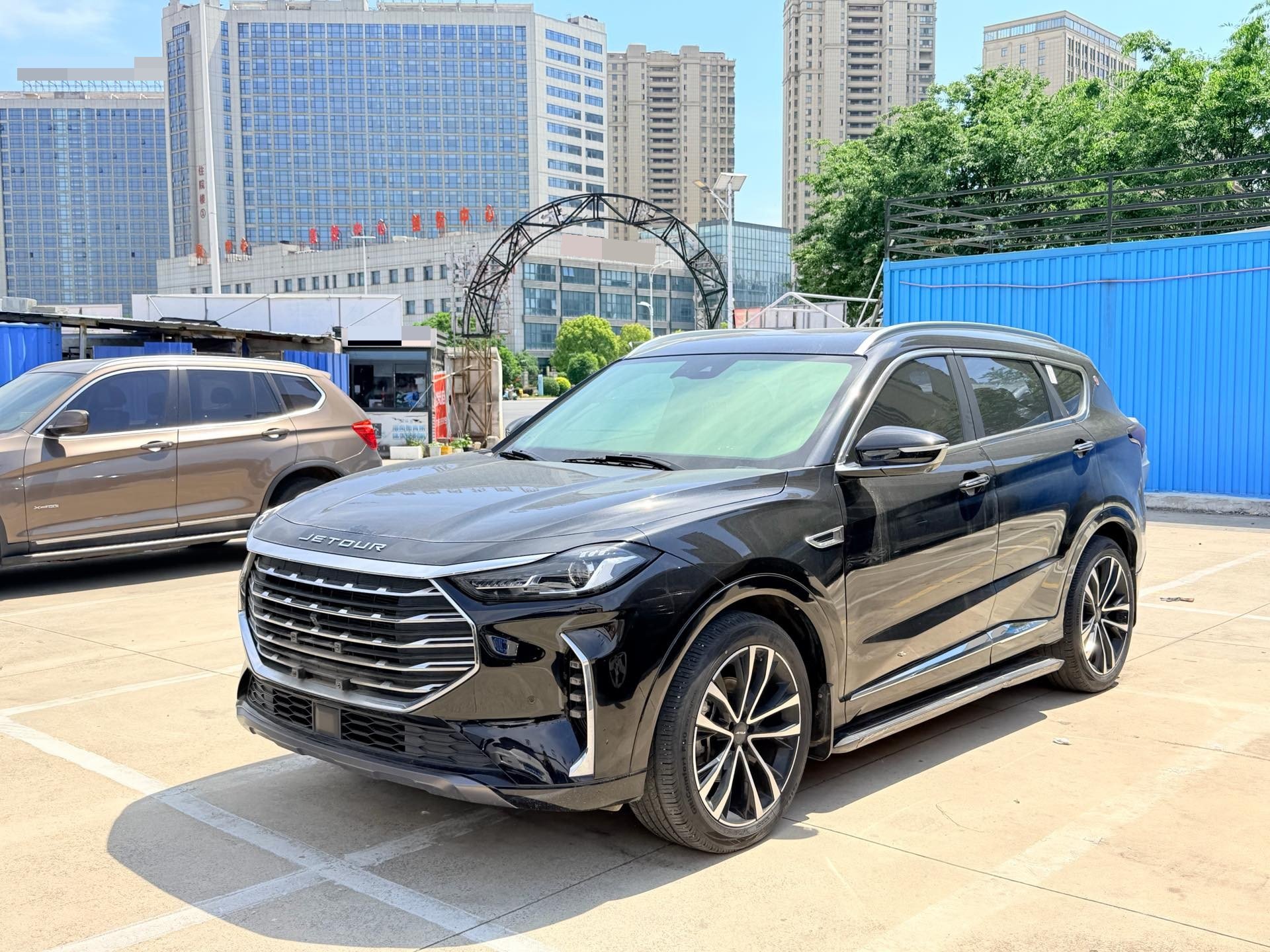 Jetour X70 PLUS 2022 car image 