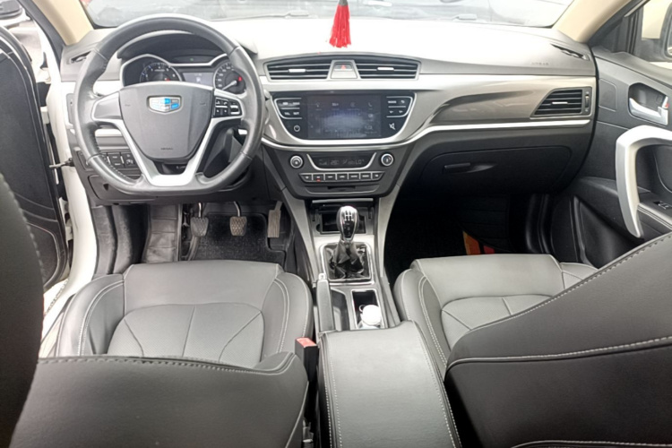 GEELY Emgrand 2017 car image #10