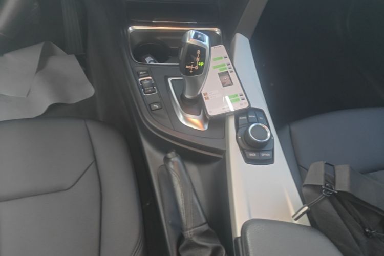BMW 3 Series 2015 #18 BMW 3 Series 2015 car image #18