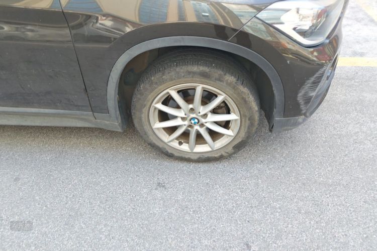 BMW X1 2019 car image #9