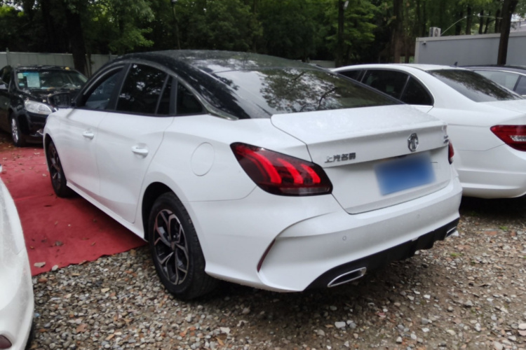 MG 5 2024 imagen de coche #5