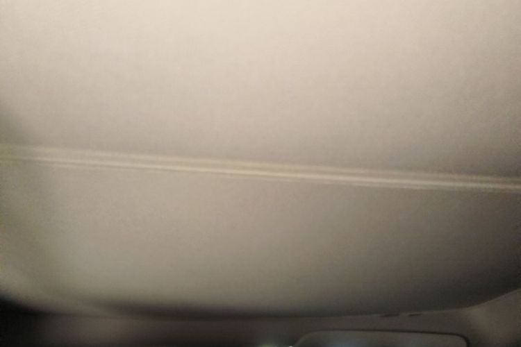 Tesla Model Y 2021 car image #18