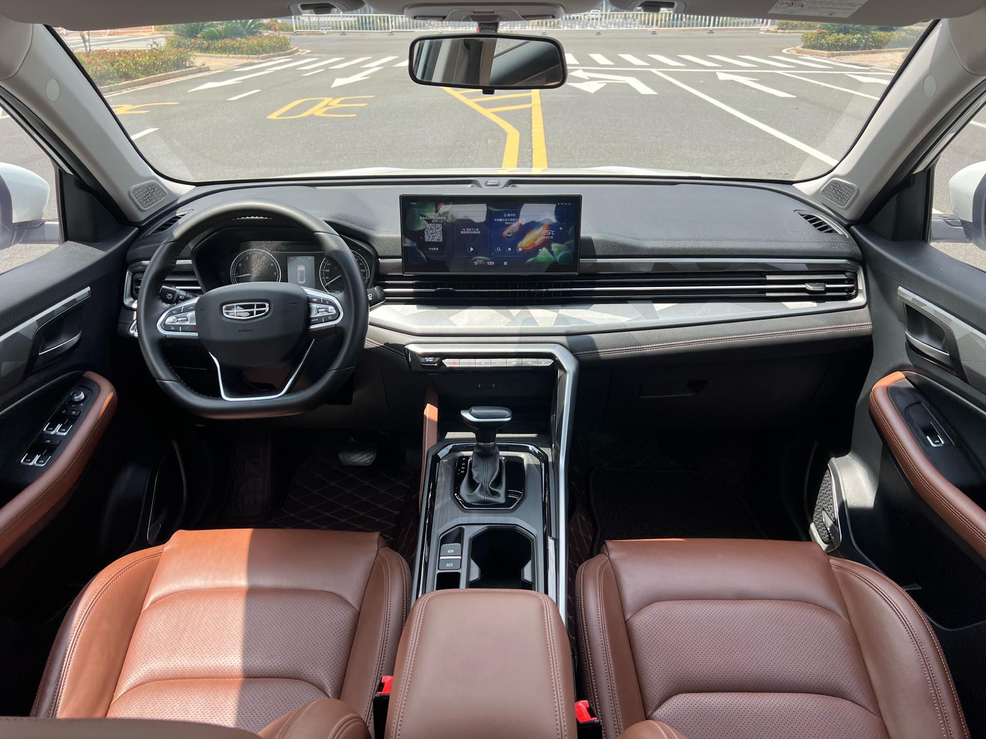 GEELY Vision X6 2022 car image #8