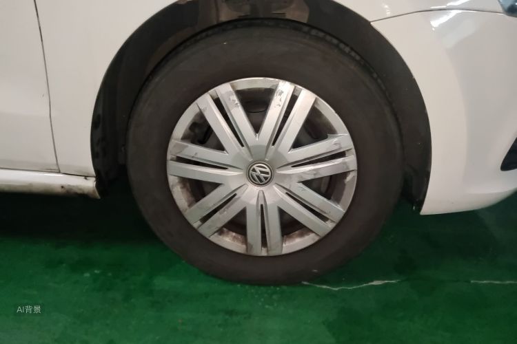 Volkswagen Polo 2018 car image #9