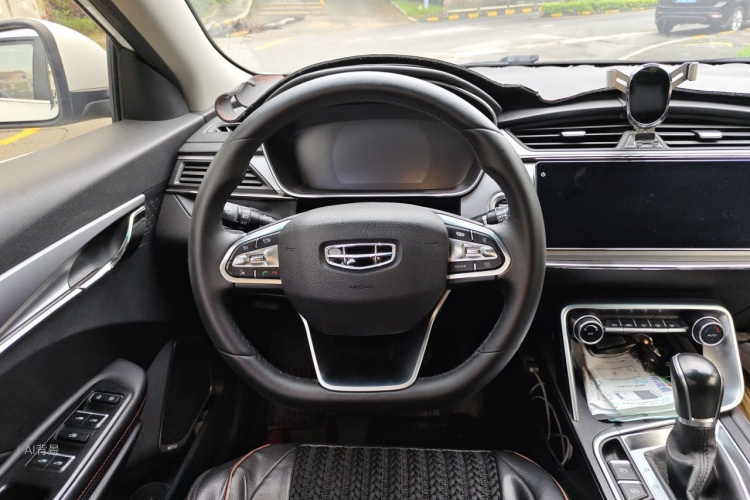 GEELY Binray 2019 imagem de carro #12