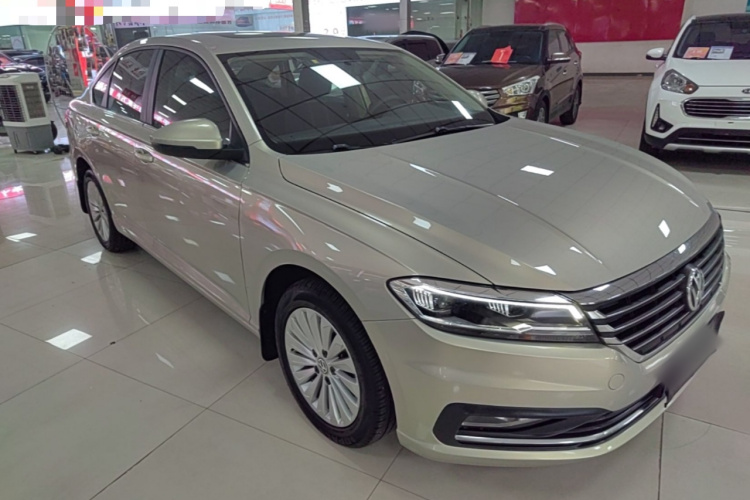 Volkswagen Lavida 2019 #4 Volkswagen Lavida 2019 car image #4