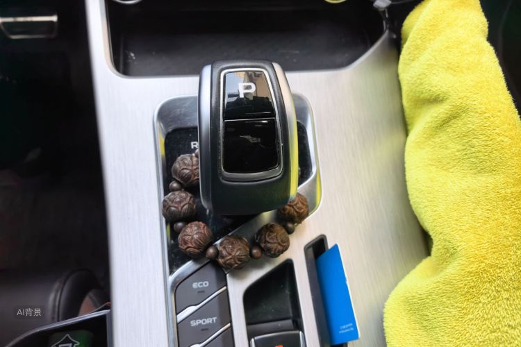 GEELY Coolray 2021 car image #16