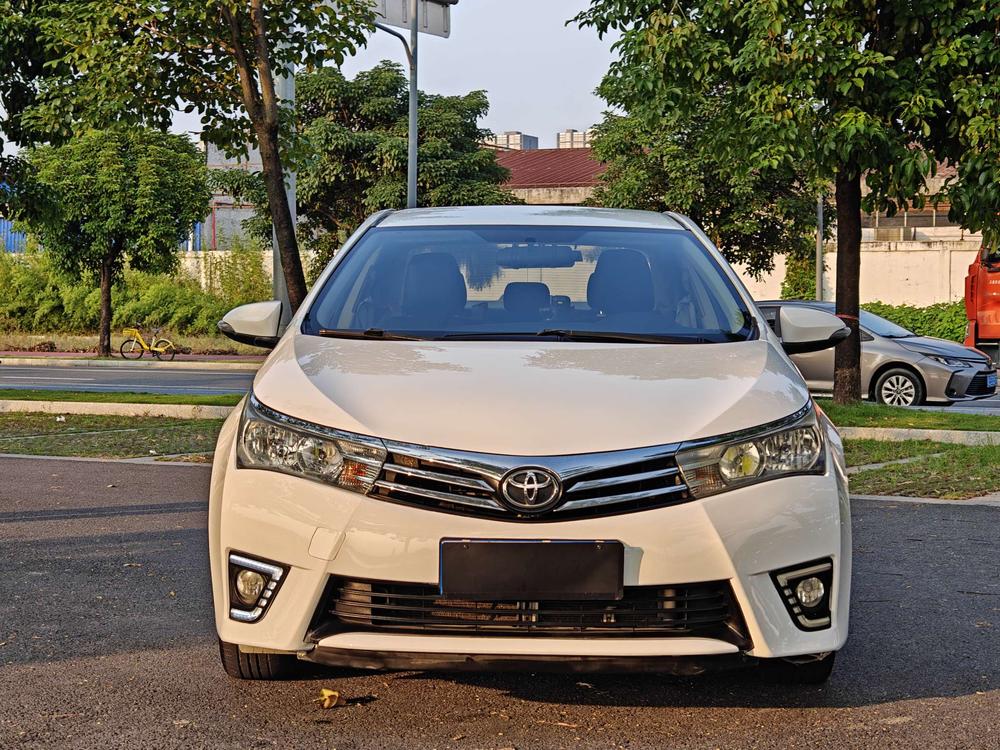 Toyota Corolla 2017 car image #2
