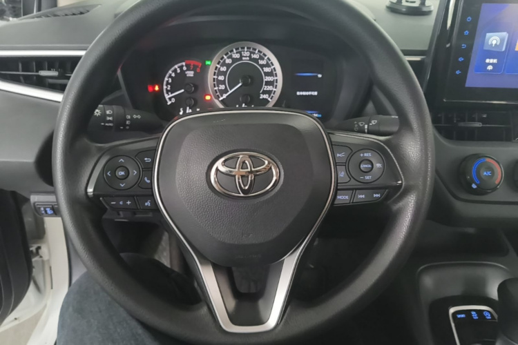 Toyota Corolla 2023 car image #11