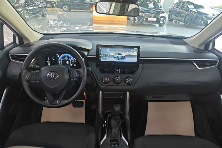 Toyota Corolla Cross 2025 #11 Toyota Corolla Cross 2025 car image #11