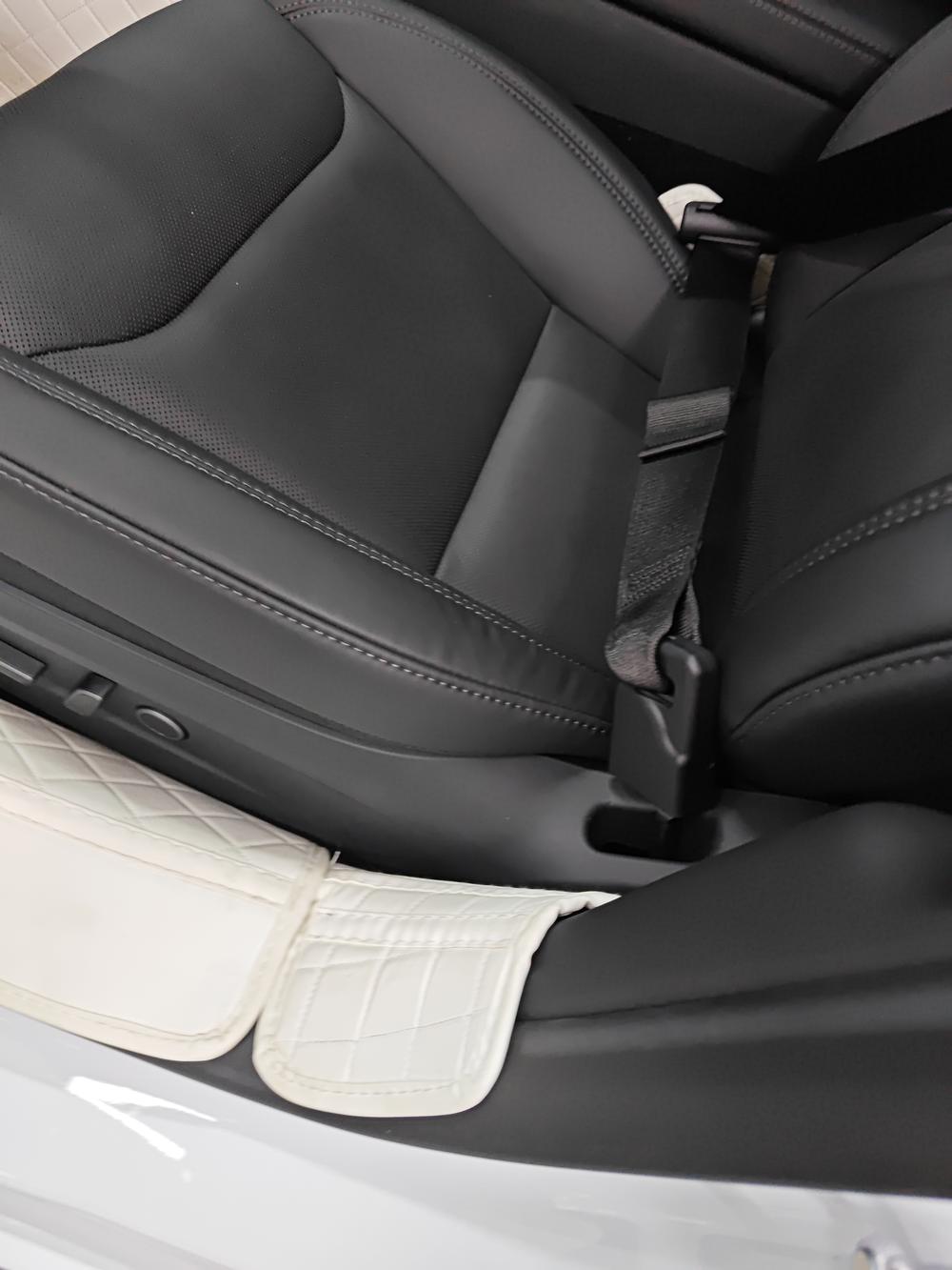 Tesla Model 3 2025 car image #23