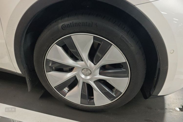 Tesla Model Y 2021 imagem de carro #9