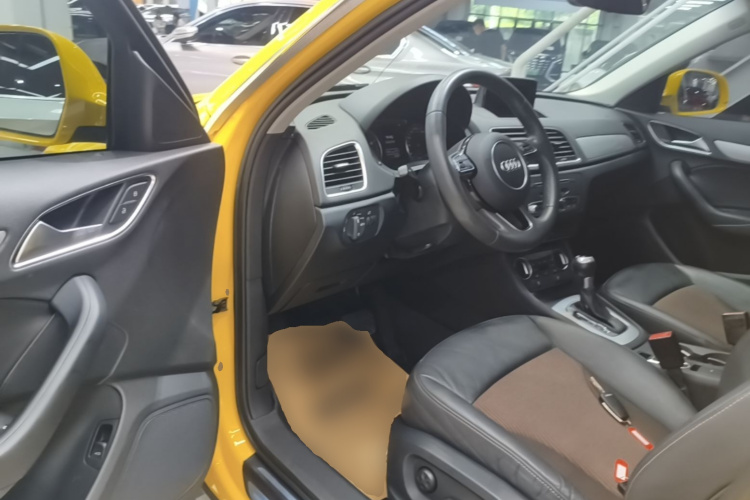 Audi Q3 2018 #16 Audi Q3 2018 car image #16