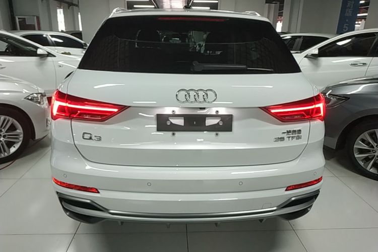 Audi Q3 2022 #6 Audi Q3 2022 car image #6