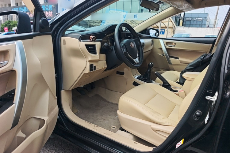 Toyota Corolla 2015 car image #18