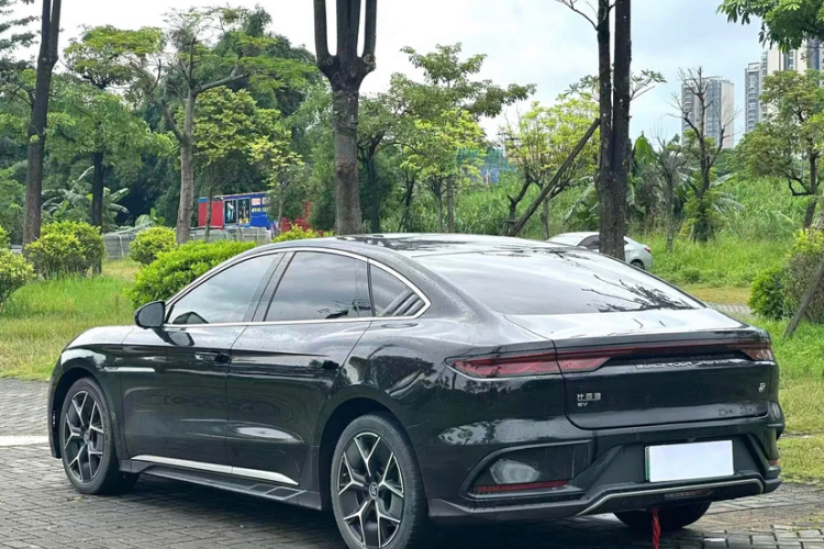 BYD Han 2023 #5 BYD Han 2023 car image #5