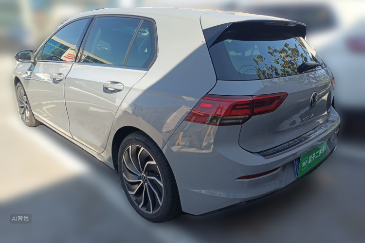 Volkswagen Golf 2021 car image #5