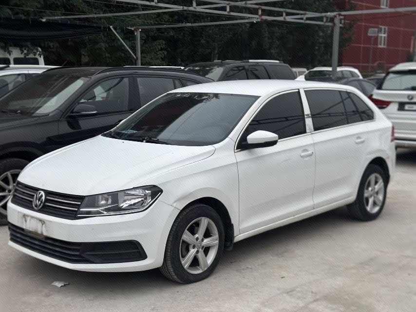 Volkswagen Santana 2015 car image 