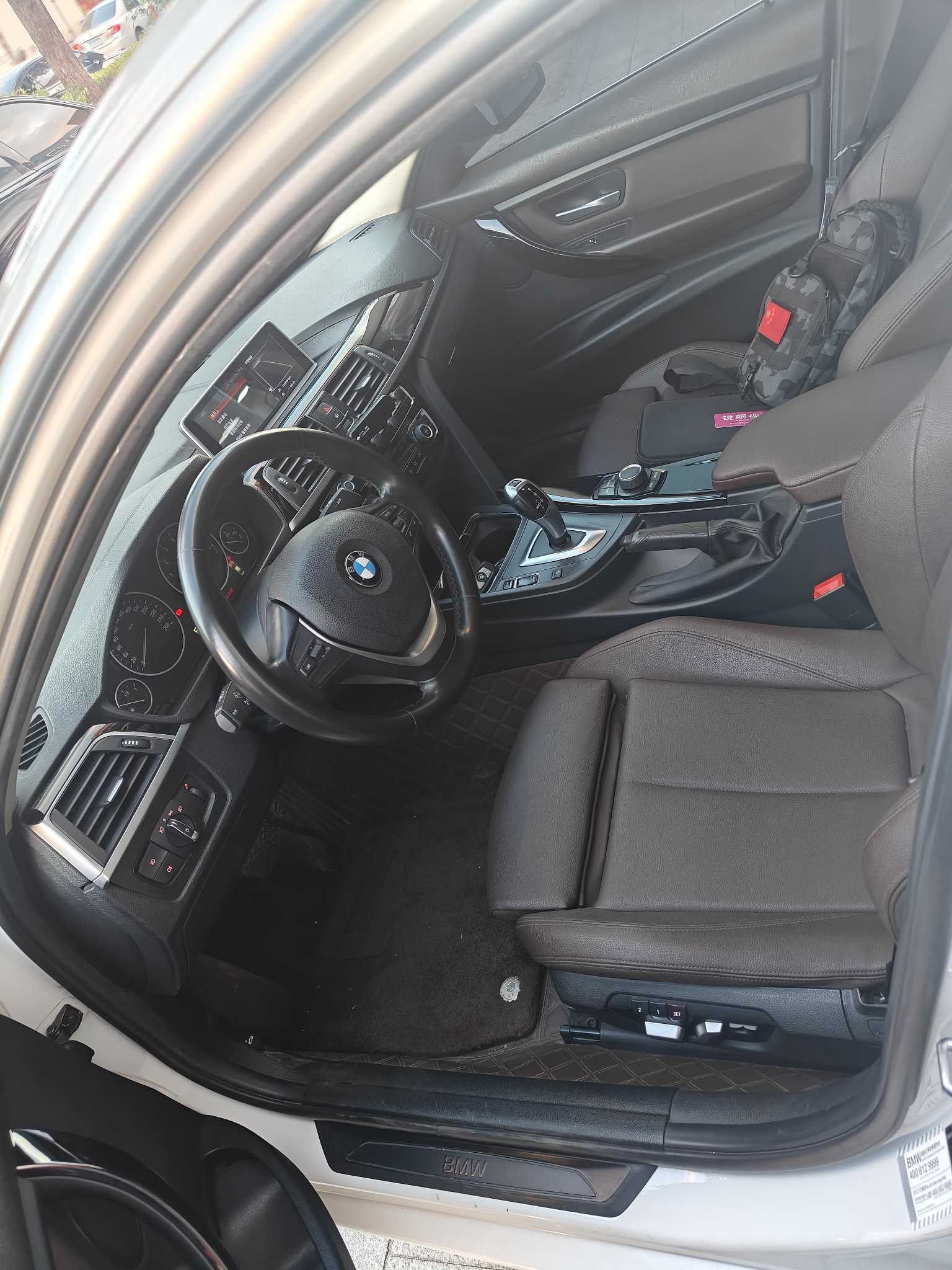 BMW 3 Series 2017 #4 BMW 3 Series 2017 car image #4