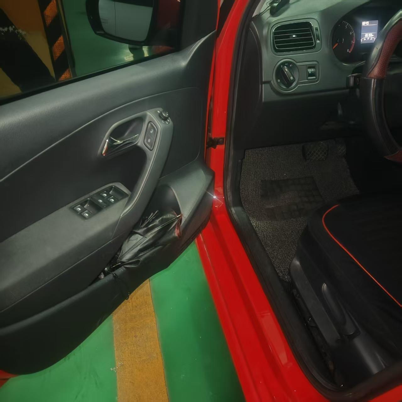 Volkswagen Polo 2019 immagine di auto #6