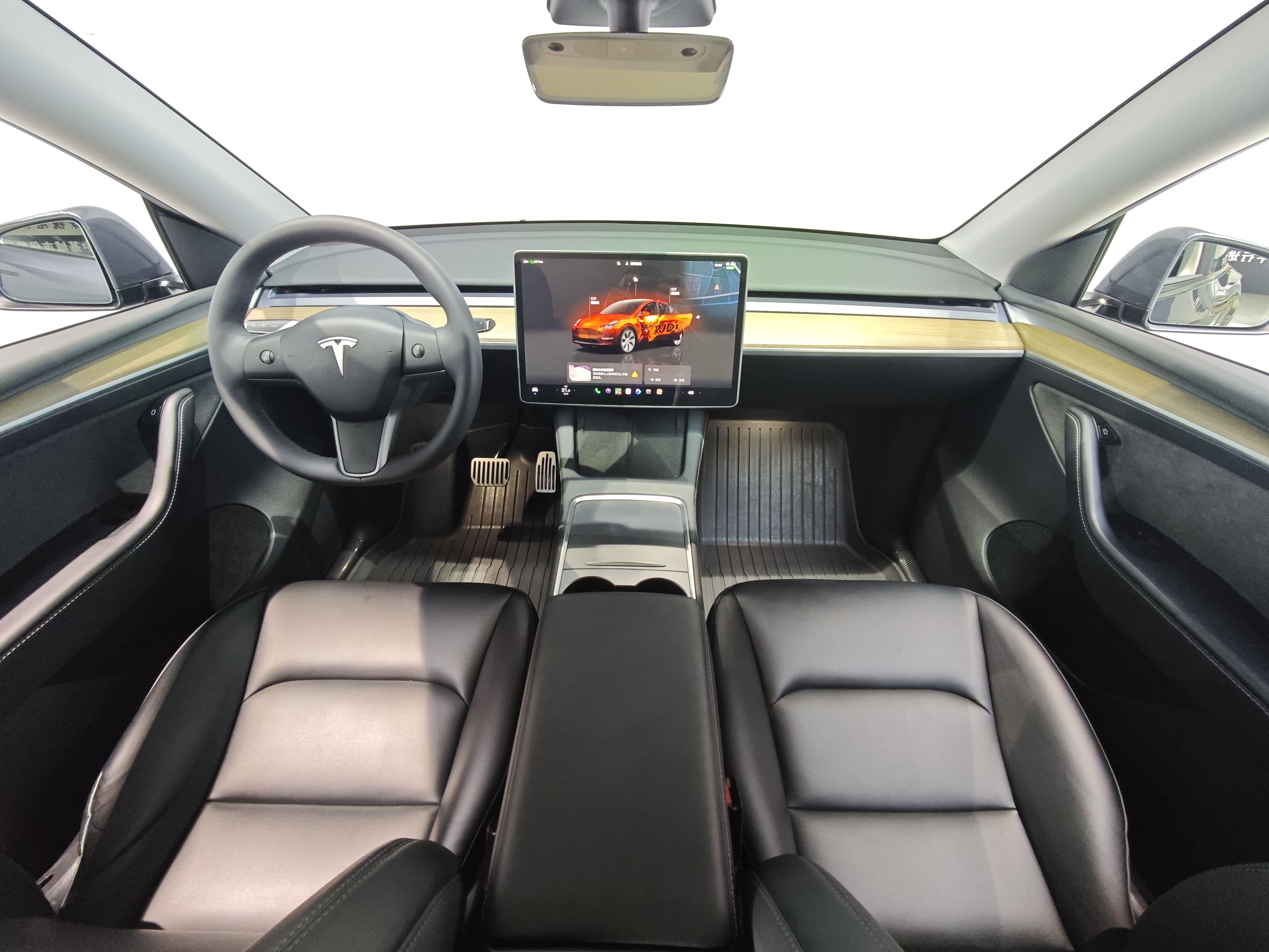 Tesla Model Y 2022 car image #11