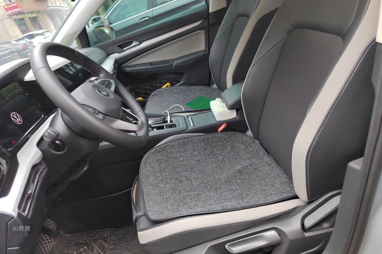 Volkswagen Golf 2022 immagine di auto #17