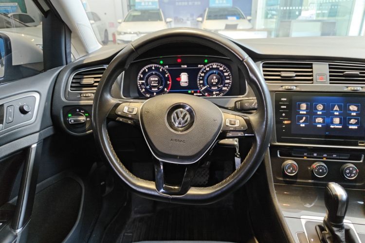 Volkswagen Golf 2020 #11 Volkswagen Golf 2020 صورة سيارة #11