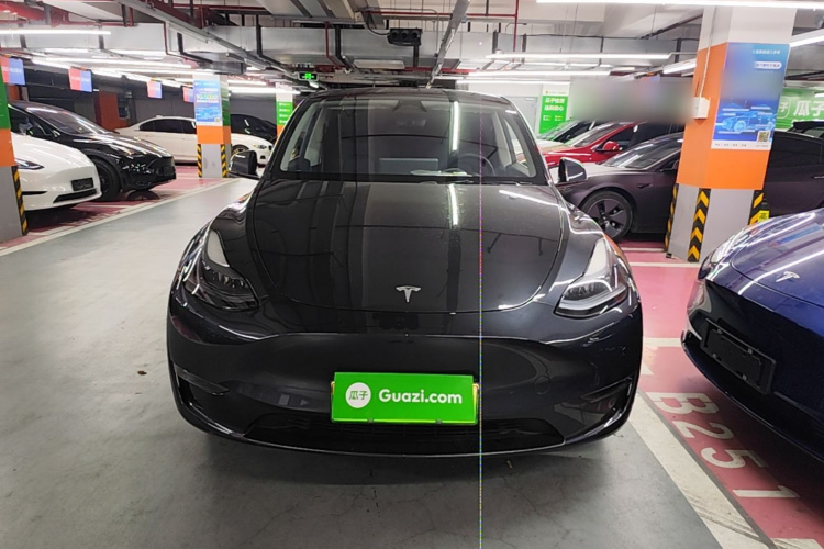 Tesla Model Y 2024 #3 Tesla Model Y 2024 immagine di auto #3