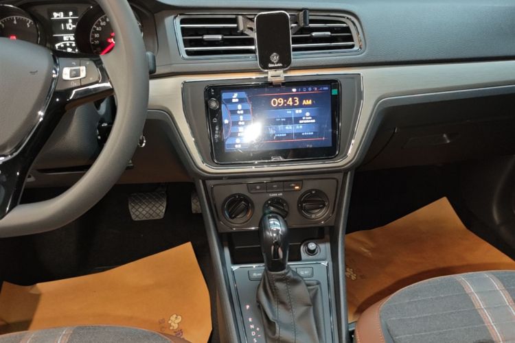Volkswagen Lavida 2023 car image #13