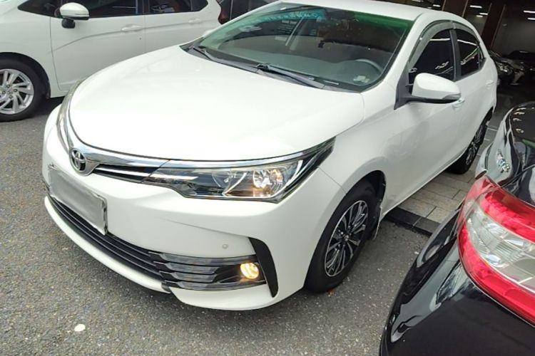 Toyota Corolla 2018 car image #2