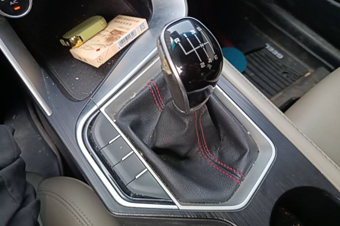 GEELY Binray 2018 immagine di auto #28