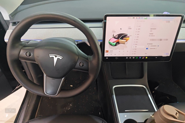 Tesla Model Y 2023 #12 Tesla Model Y 2023 car image #12
