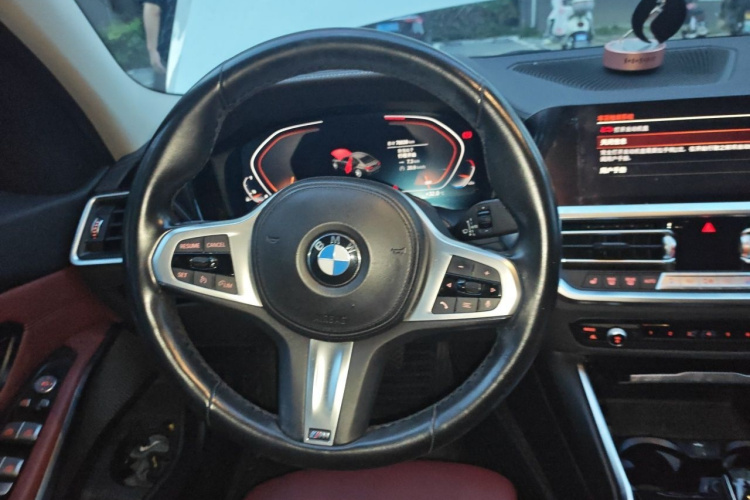 BMW 3 Series 2022 car image #11