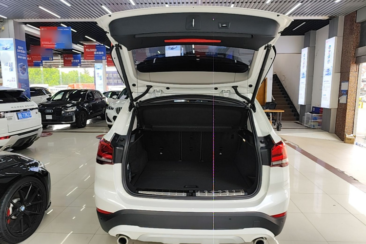 BMW X1 2022 immagine di auto #19