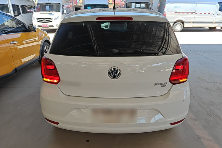 Volkswagen Polo 2017 car image #6