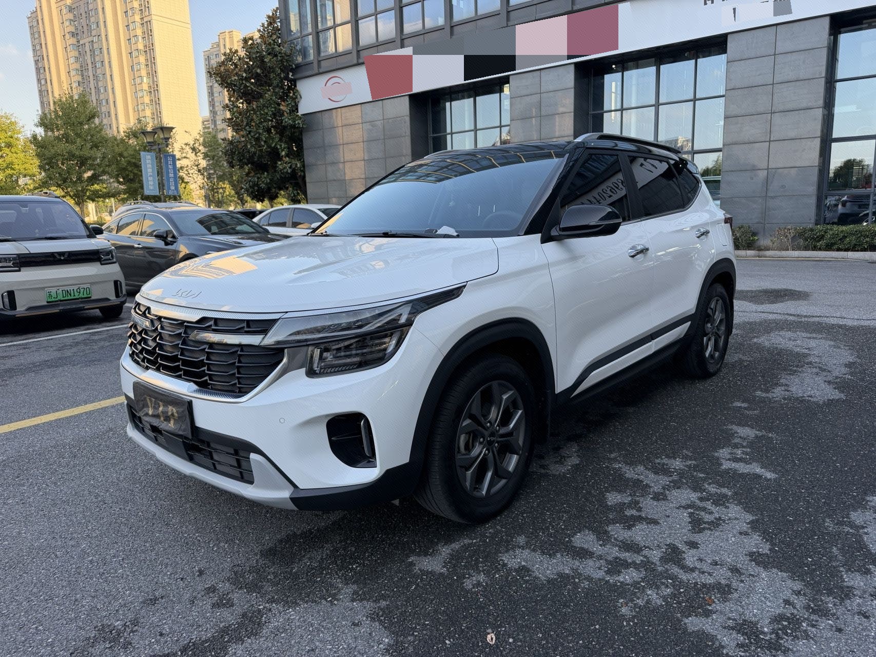 Kia Seltos 2023 car image 