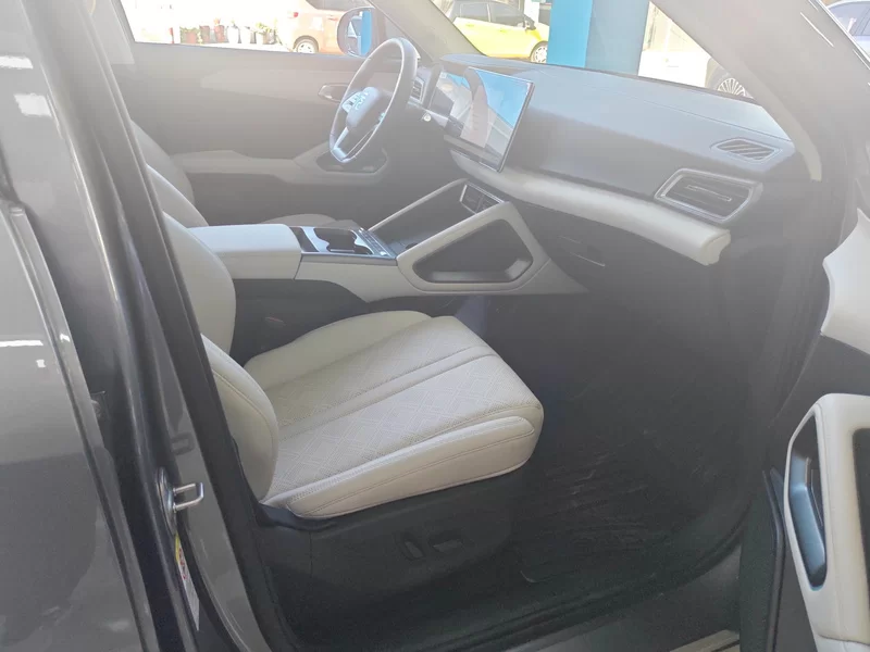 比亚迪 元PLUS 2025 汽车图片 #18