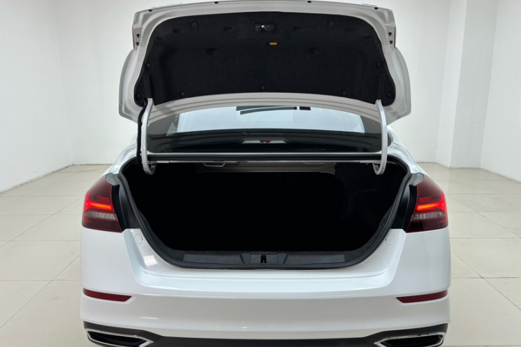 GEELY Emgrand 2021 #20 GEELY Emgrand 2021 car image #20
