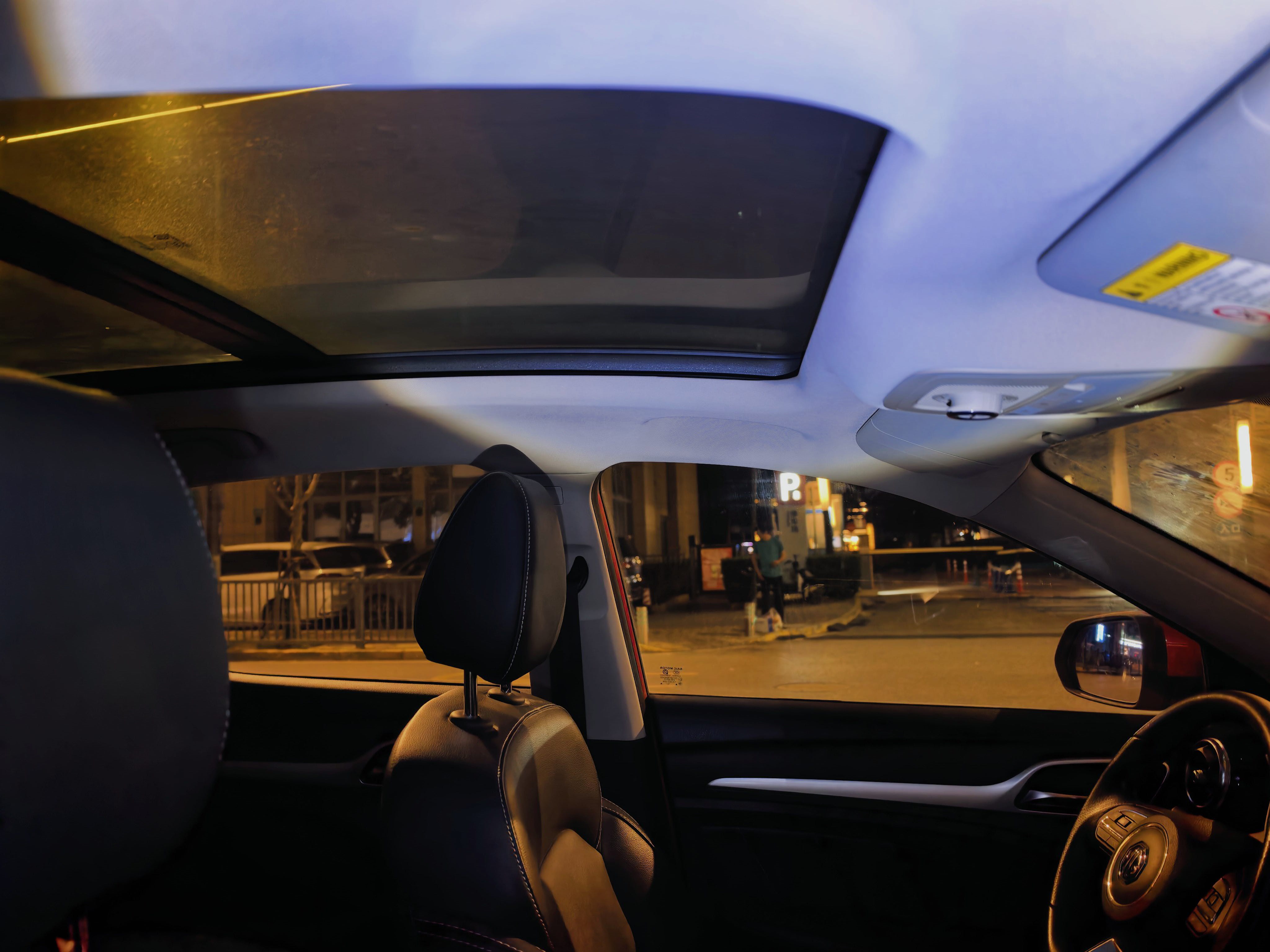 MG ZS 2019 car image #2