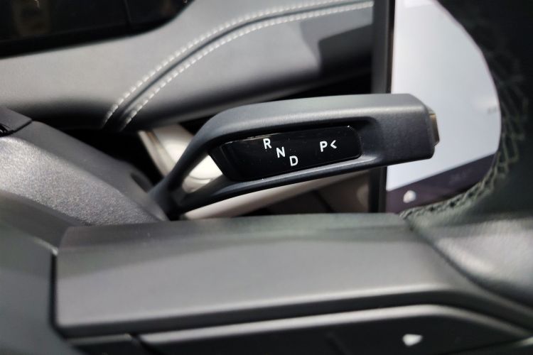 MI SU7 2024 image de voiture #14