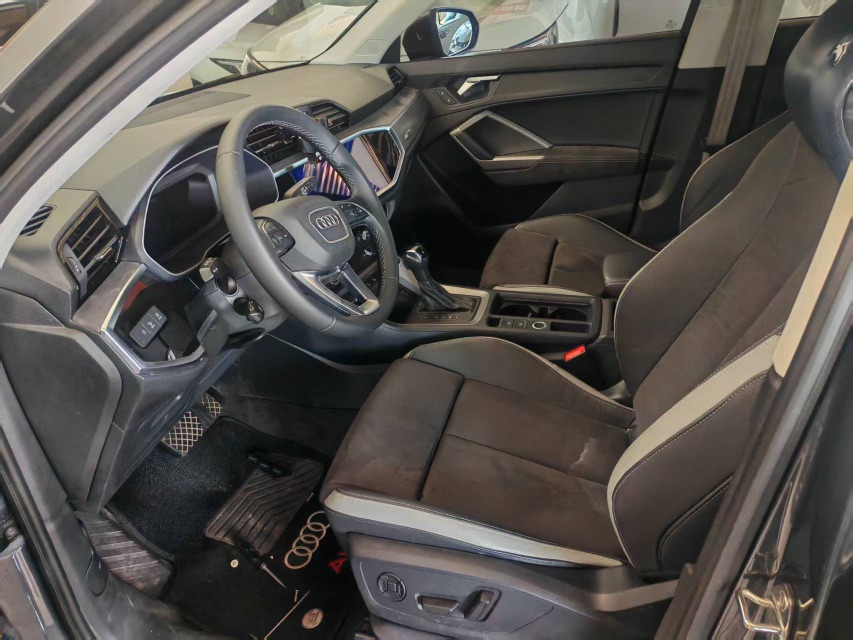 Audi Q3 2023 immagine di auto #7