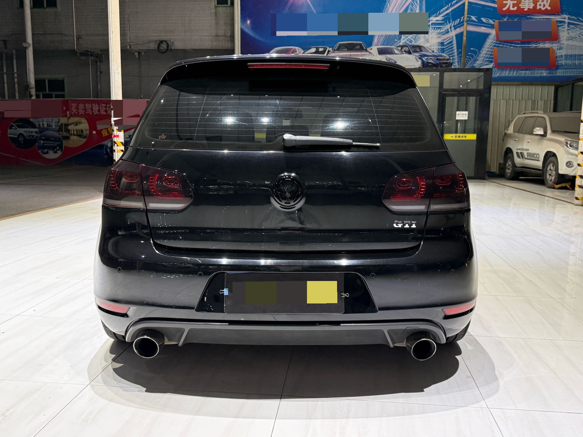 Volkswagen GolfGTI 2012 immagine di auto #9