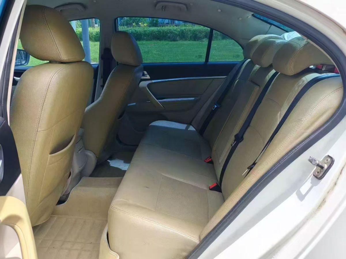 GEELY Emgrand 2015 #7 GEELY Emgrand 2015 car image #7